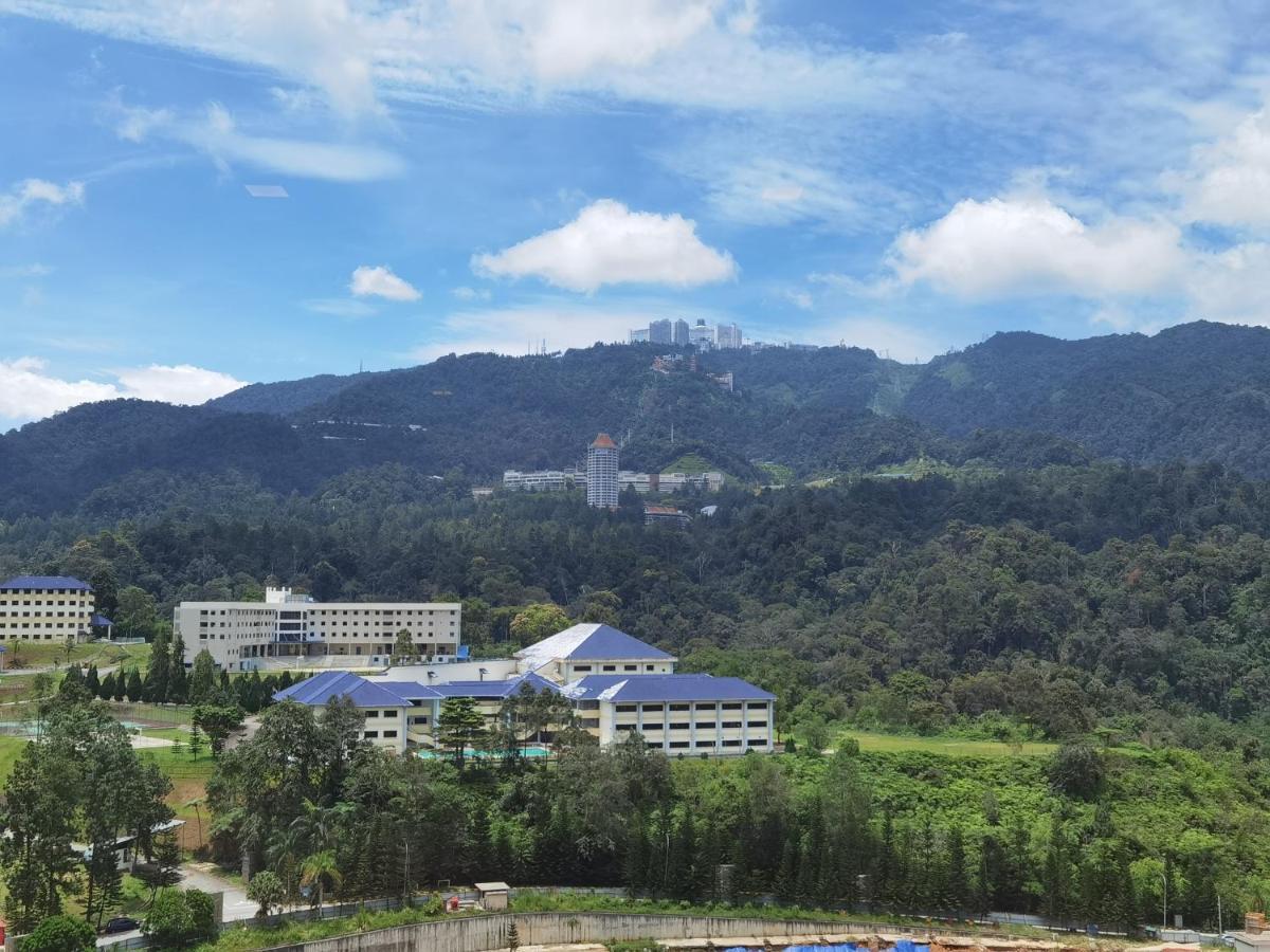 Windmill Upon Hills Luxurious Sky Villa 360 Sky Pool Heated Pool Mountainous Genting View Genting Highland By Heritage Genting Highlands Extérieur photo
