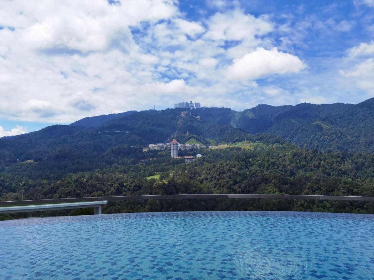 Windmill Upon Hills Luxurious Sky Villa 360 Sky Pool Heated Pool Mountainous Genting View Genting Highland By Heritage Genting Highlands Extérieur photo
